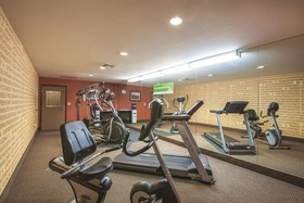 La Quinta Inn & Suites by Wyndham Hillsboro