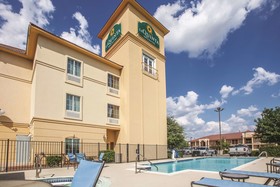 La Quinta Inn & Suites by Wyndham Hillsboro