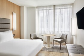 AC Hotel Houston Downtown