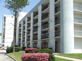 OYO Townhouse Houston George Bush Intercontinental