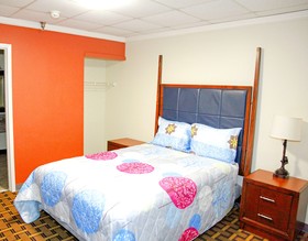 OYO Townhouse Houston George Bush Intercontinental