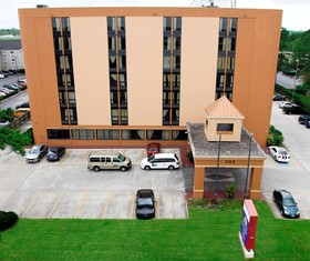 OYO Townhouse Houston George Bush Intercontinental