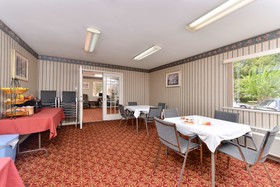 Americas Best Value Inn & Suites - Houston/Northwest Brookhollow