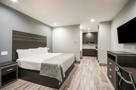 Americas Best Value Inn & Suites Northeast Houston I-610