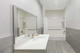 Baymont by Wyndham Houston Hobby Airport