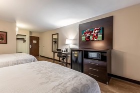 Red Roof Plus+ & Suites Houston – IAH Airport SW