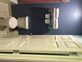 Camelot Inn & Suites