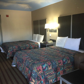 Camelot Inn & Suites Hobby/Gulf Freeway