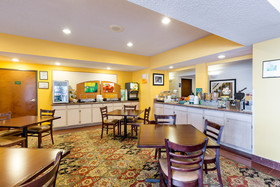 Quality Inn & Suites West Chase