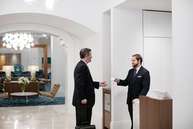 Club Quarters Hotel Houston