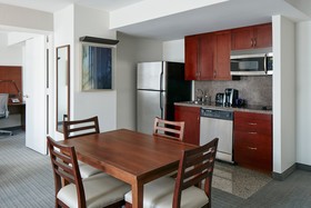 Club Quarters Hotel Houston