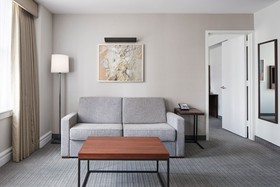 Club Quarters Hotel Houston