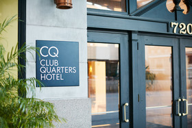 Club Quarters Hotel Houston