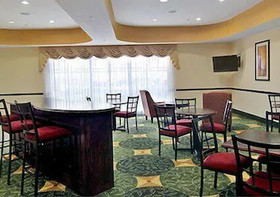 Days Inn & Suites by Wyndham Houston / West Energy Corridor