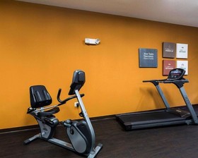 Days Inn & Suites by Wyndham Houston / West Energy Corridor
