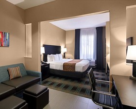 Comfort Suites Houston (Clay Road)