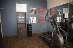 Comfort Suites Houston IAH Airport - Beltway 8