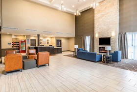 Comfort Suites Near Sam Houston Race Park