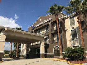 Comfort Suites Willowbrook