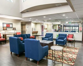 Comfort Suites Willowbrook
