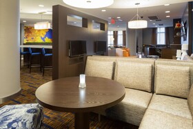 Courtyard by Marriott Houston by the Galleria