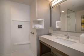 Courtyard by Marriott Houston Northeast