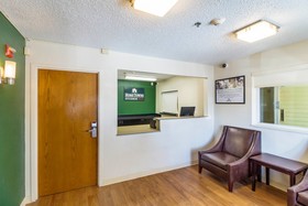 HomeTowne Studios Houston - West Oaks