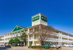 HomeTowne Studios Houston - West Oaks
