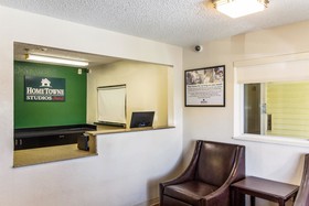 HomeTowne Studios Houston - West Oaks