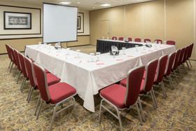Crowne Plaza Suites Houston - Near Sugar Land