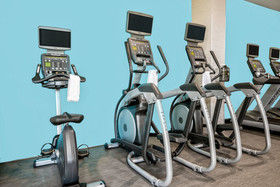 Crowne Plaza Suites Houston - Near Sugar Land