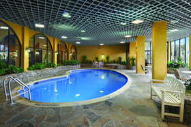 Crowne Plaza Suites Houston - Near Sugar Land
