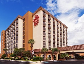 Crowne Plaza Suites Houston - Near Sugar Land