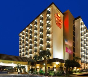 Crowne Plaza Suites Houston - Near Sugar Land