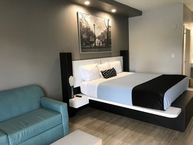 Crystal Inn