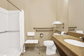 Days Inn & Suites by Wyndham Houston North/Aldine