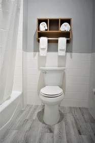 Days Inn & Suites by Wyndham Downtown/University of Houston