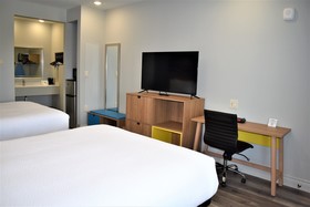 Days Inn & Suites by Wyndham Downtown/University of Houston