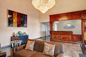 Days Inn & Suites by Wyndham Houston North/FM 1960