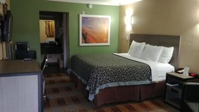 Days Inn by Wyndham Houston East