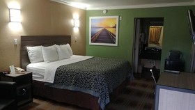 Days Inn by Wyndham Houston East