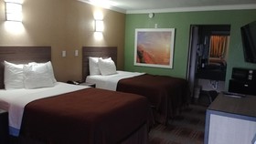 Days Inn by Wyndham Houston East