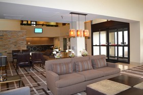 DoubleTree by Hilton Hotel Houston Hobby Airport