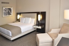 DoubleTree by Hilton Hotel Houston Hobby Airport
