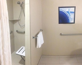 DoubleTree by Hilton Hotel Houston Hobby Airport