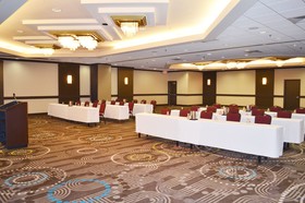 DoubleTree by Hilton Hotel Houston Hobby Airport