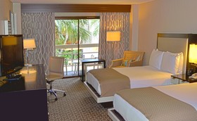 DoubleTree by Hilton Hotel Houston Hobby Airport