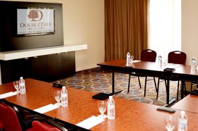 DoubleTree by Hilton Hotel Houston Hobby Airport