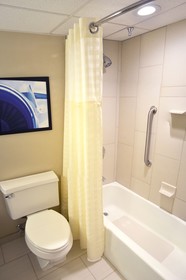 DoubleTree by Hilton Hotel Houston Hobby Airport