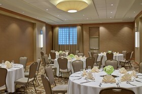 DoubleTree by Hilton Hotel Houston Intercontinental Airport